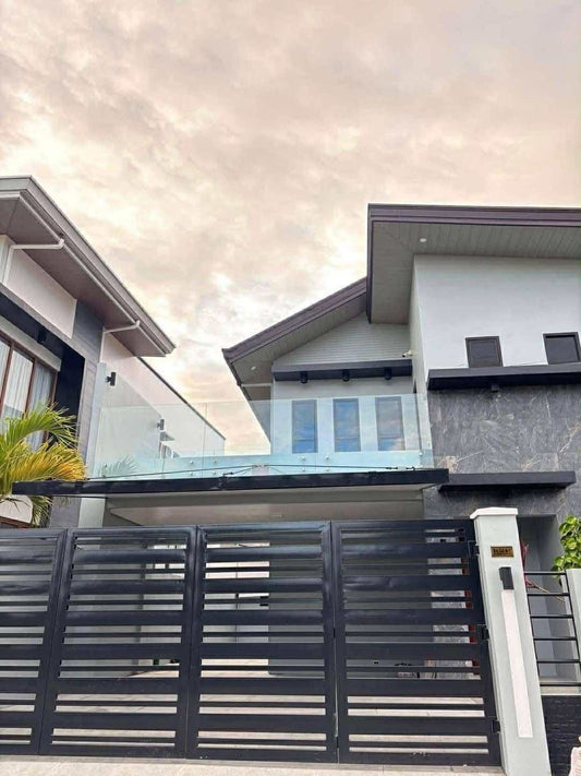 Spacious Modern Home