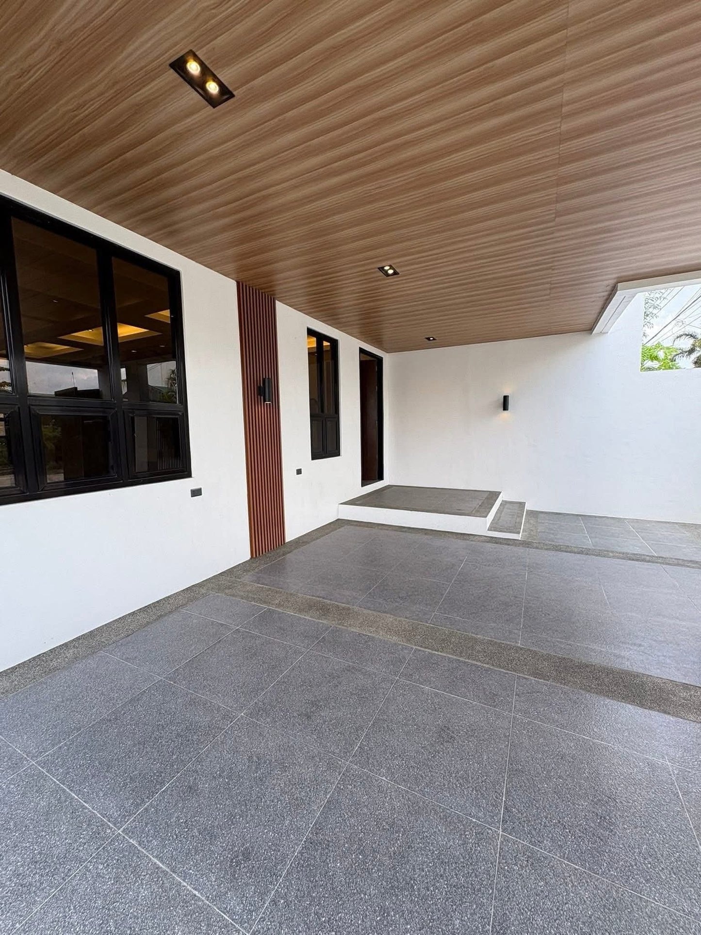 Modern Contemporary House