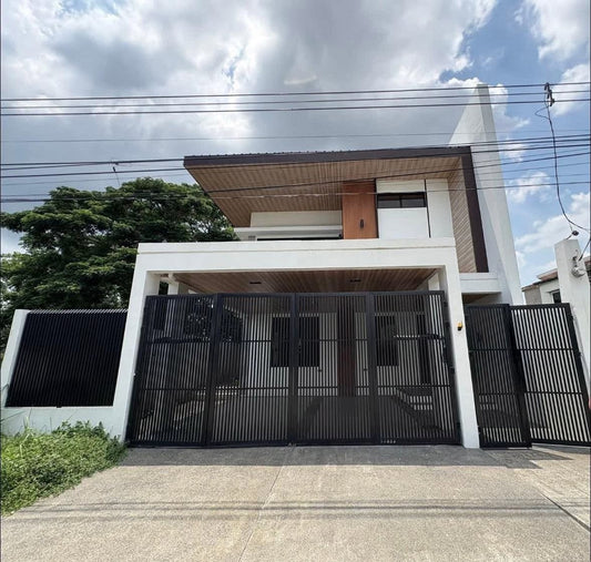 Modern Contemporary House