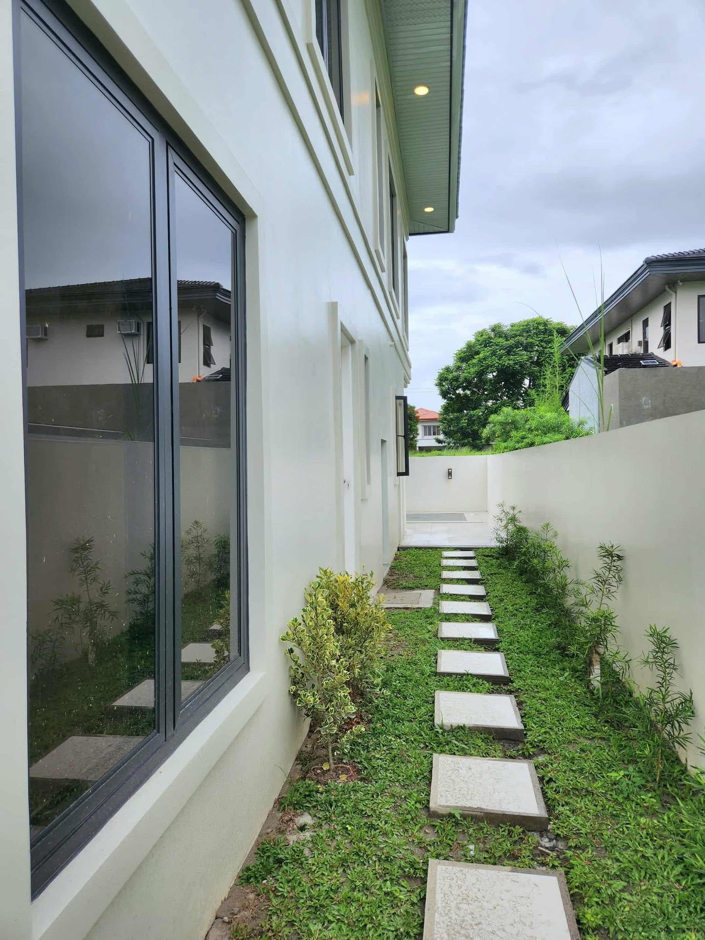 Elegant Modern Home with Pool