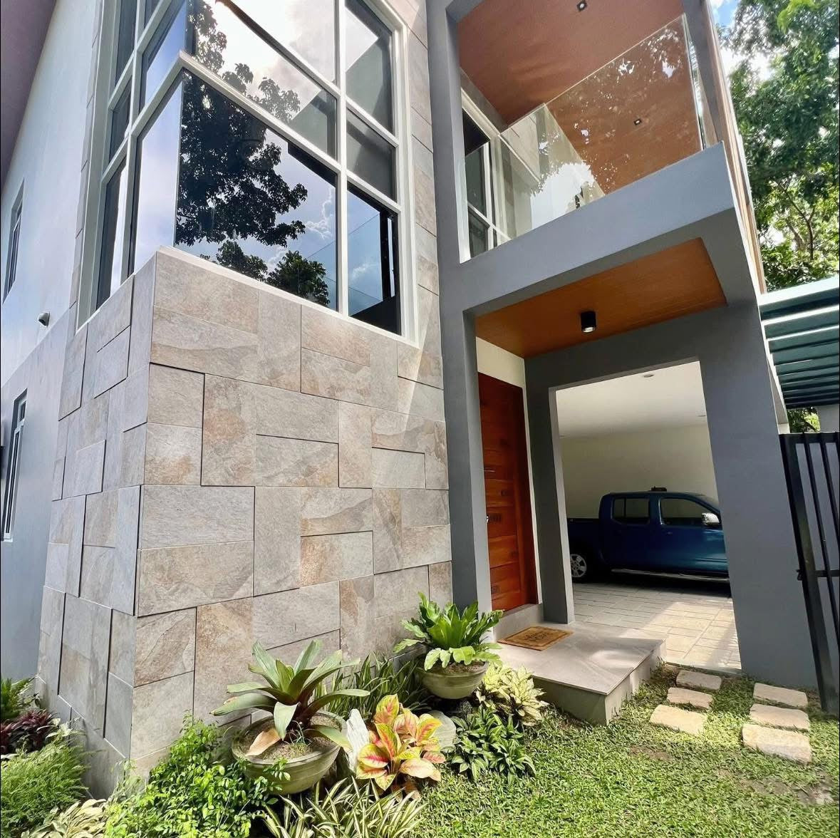 Modern Tropical Home