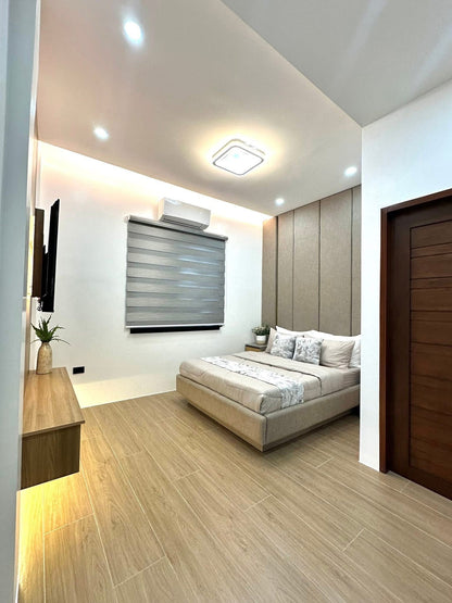 Smart And Solar-Powered Home w/ Pool