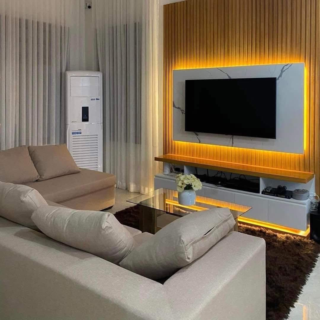 Spacious Modern home with Pool