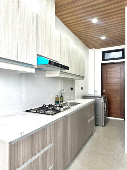 Smart And Solar-Powered Home w/ Pool