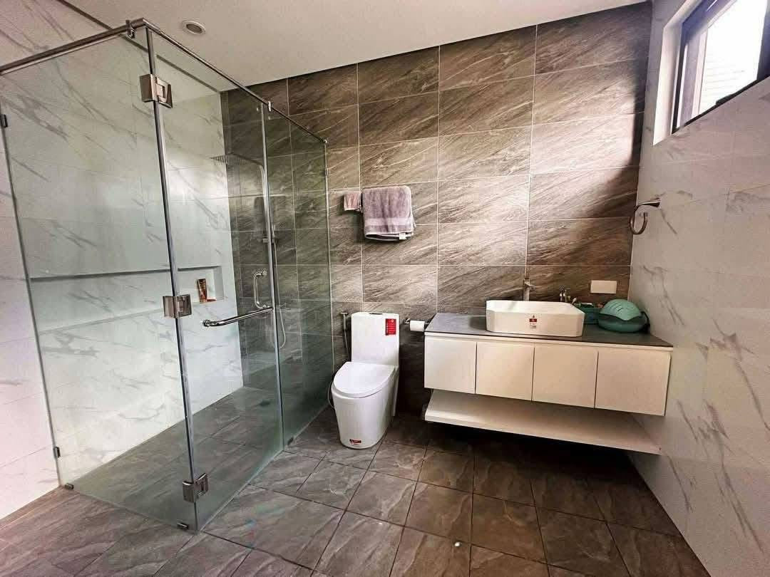 Furnised Modern Home