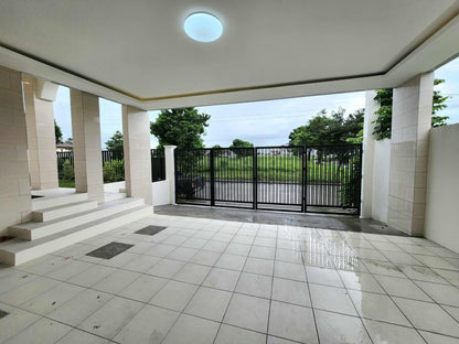 Elegant Modern Home with Pool