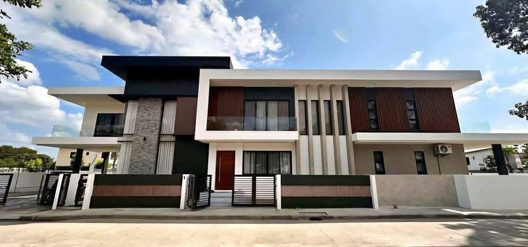 Furnised Modern Home