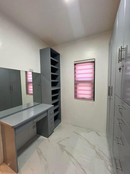 Spacious Modern Home