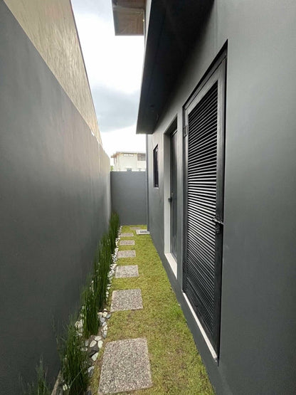 Elegant Modern House