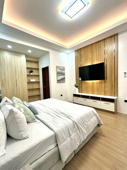 Smart And Solar-Powered Home w/ Pool