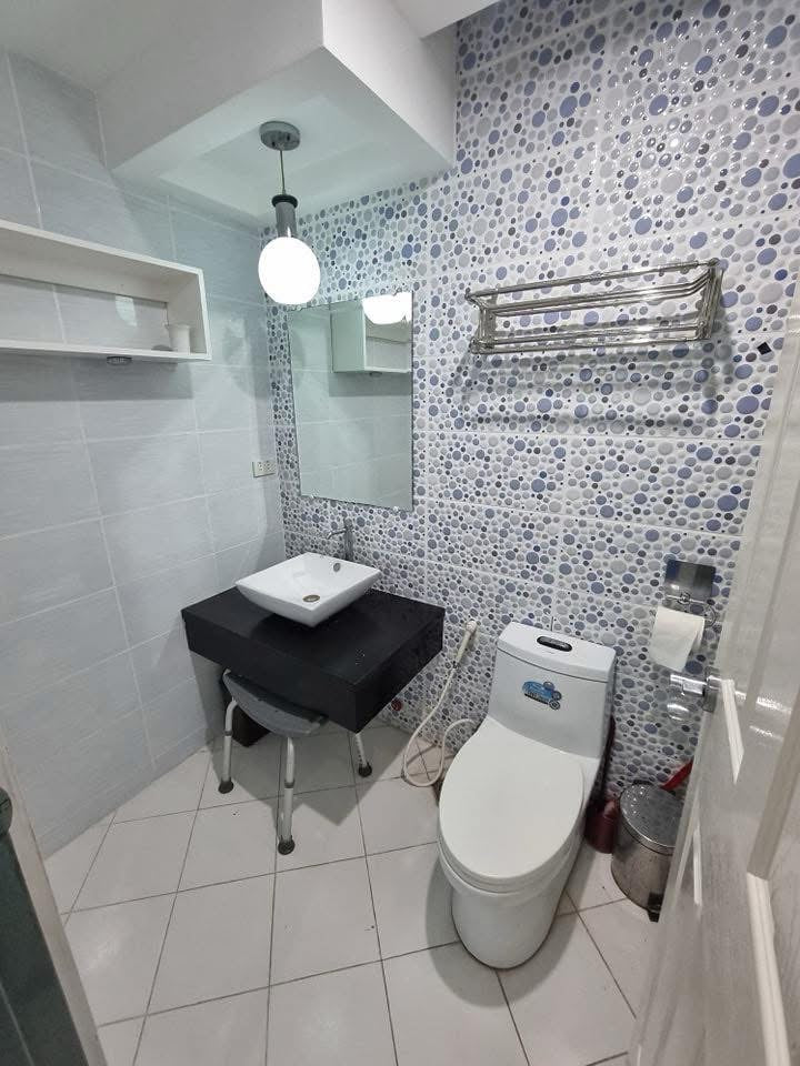 Pre-owned Big space House