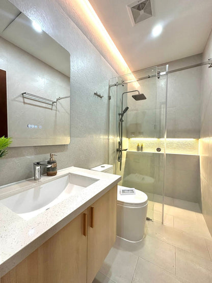 Smart And Solar-Powered Home w/ Pool