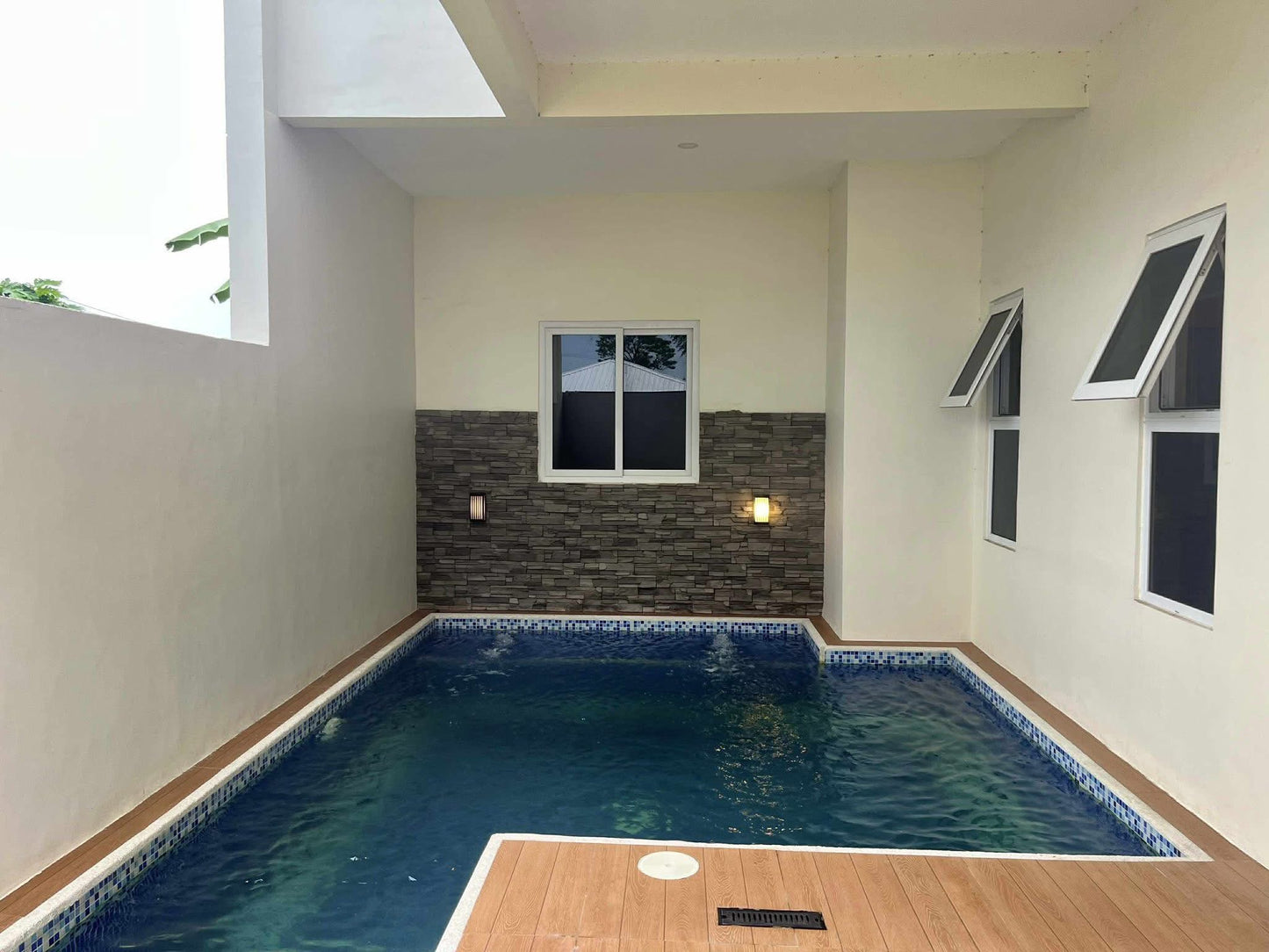 Elegant Contemporary