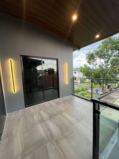 Elegant Modern House