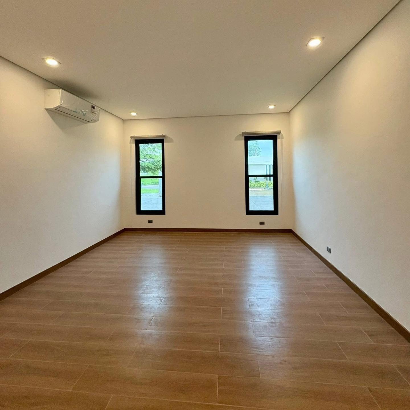 Luxurious Modern Bungalo