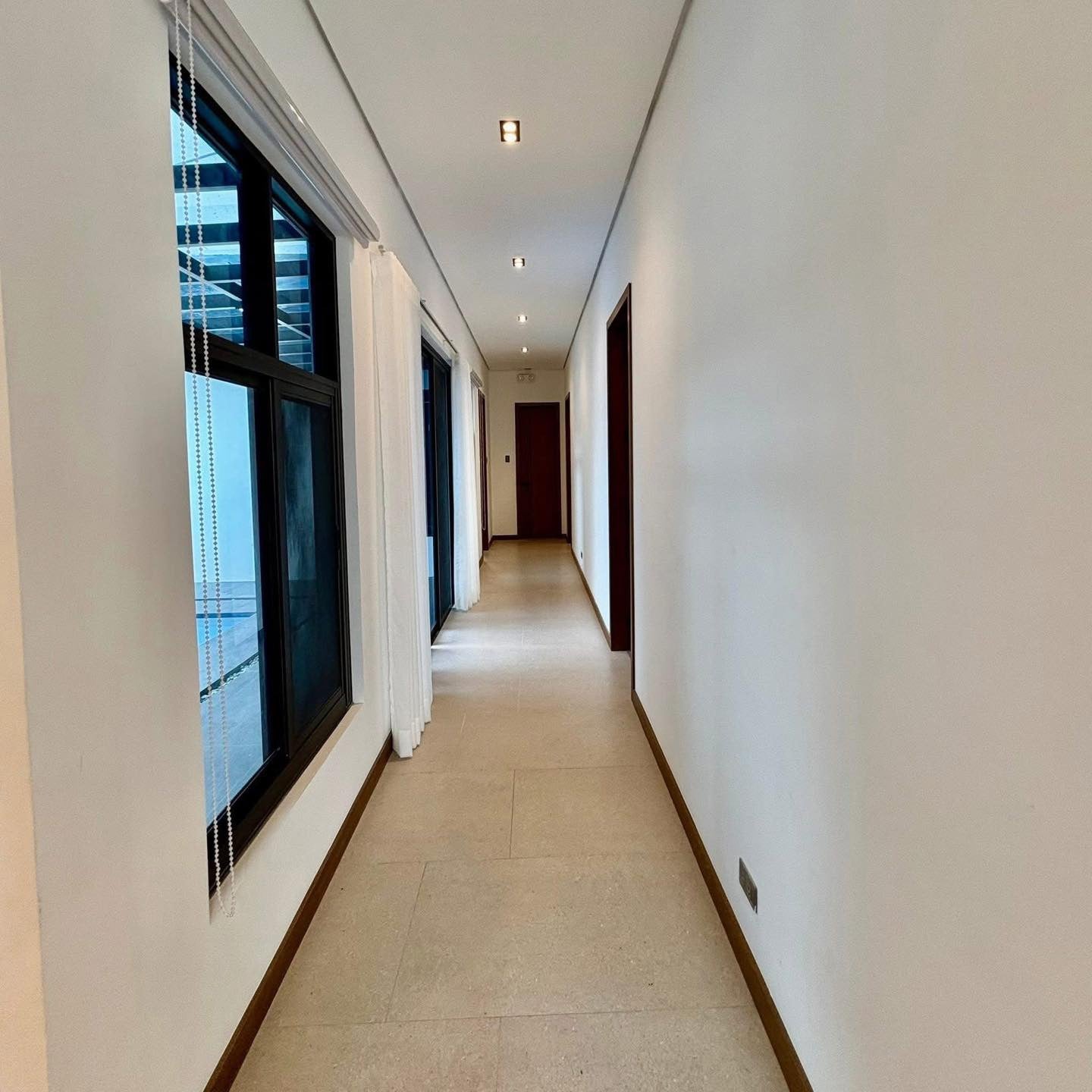 Luxurious Modern Bungalo