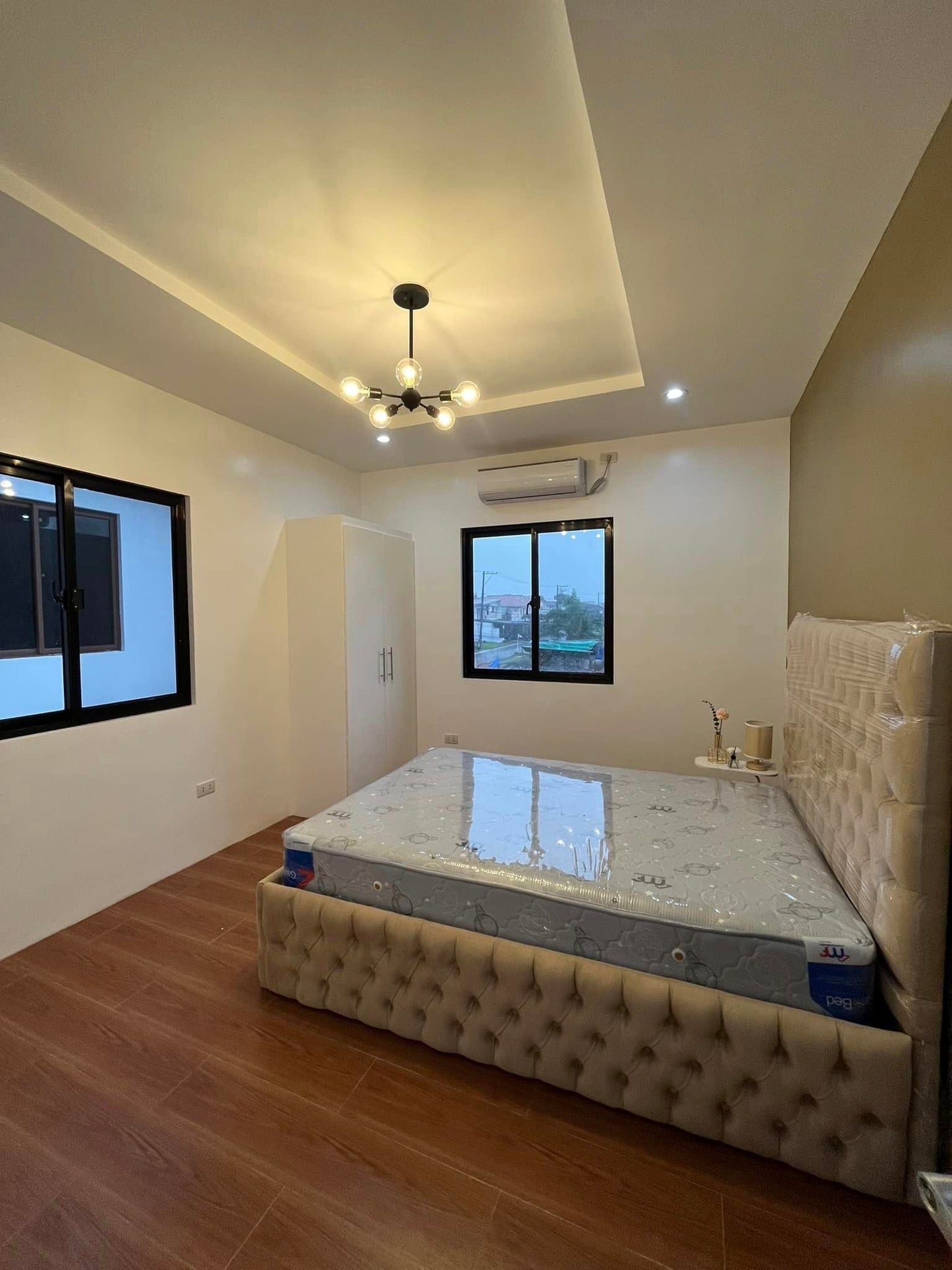 𝐅𝐔𝐑𝐍𝐈𝐒𝐇𝐄𝐃 𝐌𝐎𝐃𝐄𝐑𝐍 𝐇𝐎𝐔𝐒𝐄 𝐅𝐎𝐑 𝐒𝐀𝐋𝐄