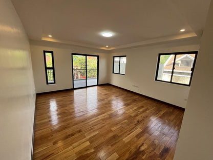 𝐏𝐑𝐄𝐌𝐈𝐔𝐌 𝐌𝐎𝐃𝐄𝐑𝐍 𝐇𝐎𝐔𝐒𝐄 𝐅𝐎𝐑 𝐒𝐀𝐋𝐄