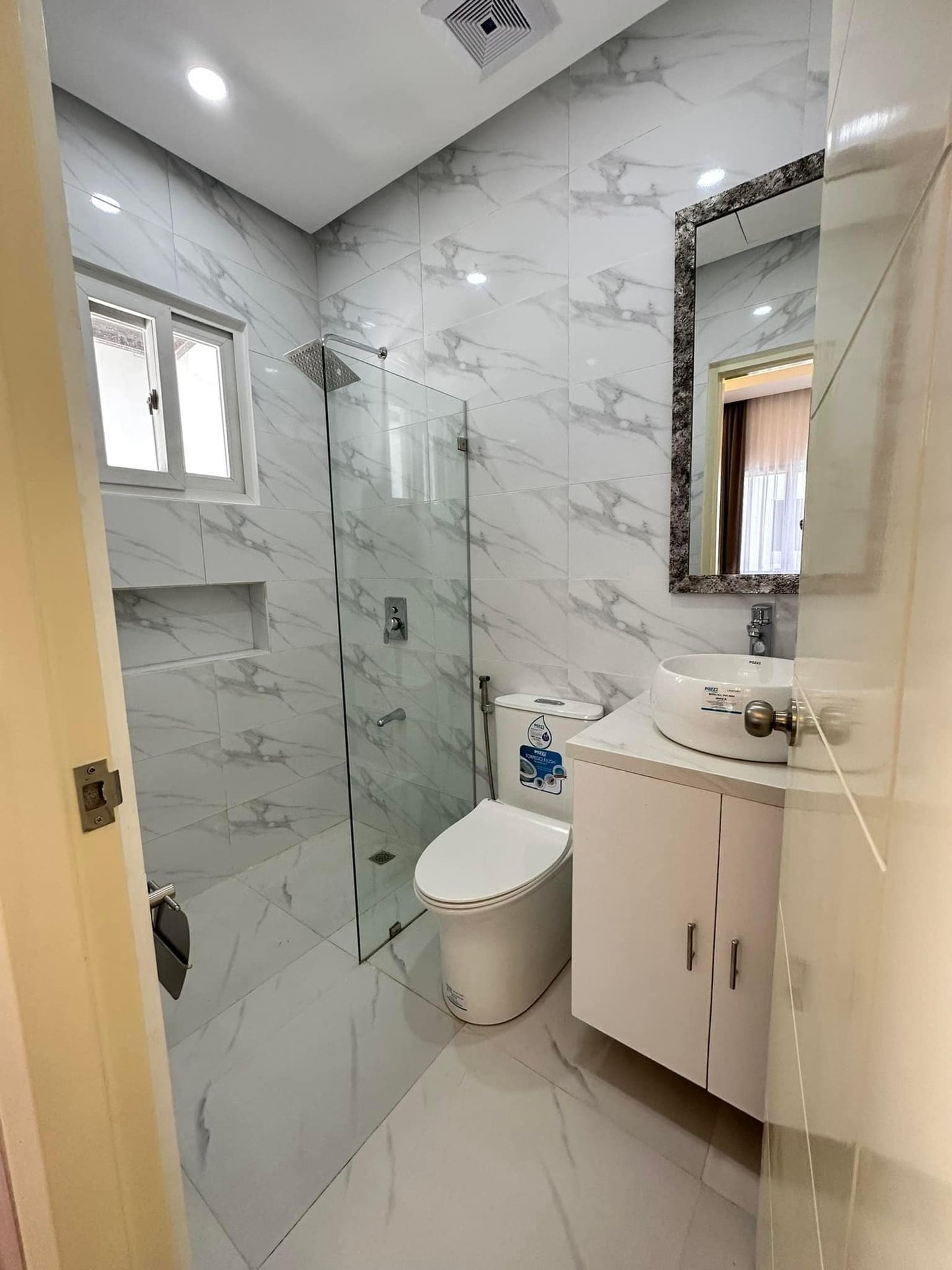 𝐅𝐔𝐑𝐍𝐈𝐒𝐇𝐄𝐃 𝐄𝐋𝐄𝐆𝐀𝐍𝐓 𝐇𝐎𝐌𝐄 𝐖𝐈𝐓𝐇 𝐏𝐎𝐎𝐋