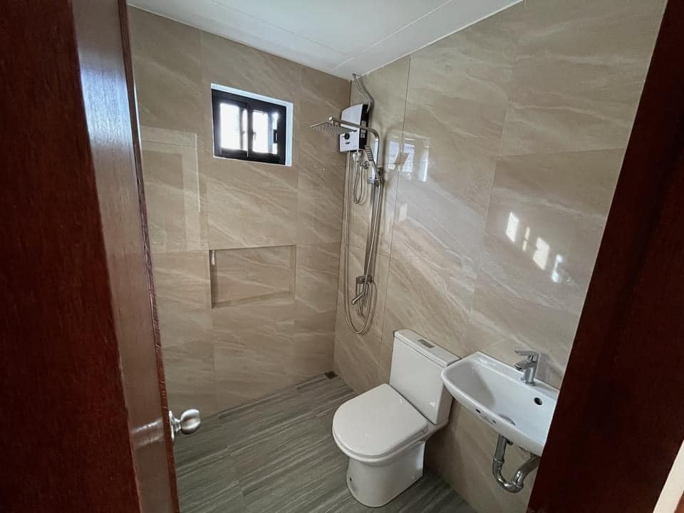 𝐏𝐑𝐄𝐌𝐈𝐔𝐌 𝐌𝐎𝐃𝐄𝐑𝐍 𝐇𝐎𝐔𝐒𝐄 𝐅𝐎𝐑 𝐒𝐀𝐋𝐄