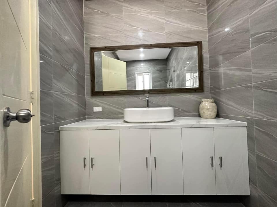 𝐅𝐔𝐑𝐍𝐈𝐒𝐇𝐄𝐃 𝐄𝐋𝐄𝐆𝐀𝐍𝐓 𝐇𝐎𝐌𝐄 𝐖𝐈𝐓𝐇 𝐏𝐎𝐎𝐋