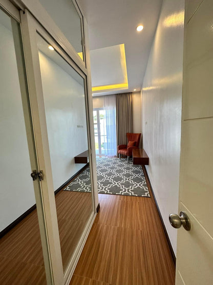 𝐅𝐔𝐑𝐍𝐈𝐒𝐇𝐄𝐃 𝐄𝐋𝐄𝐆𝐀𝐍𝐓 𝐇𝐎𝐌𝐄 𝐖𝐈𝐓𝐇 𝐏𝐎𝐎𝐋