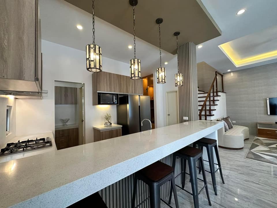 𝐅𝐔𝐑𝐍𝐈𝐒𝐇𝐄𝐃 𝐄𝐋𝐄𝐆𝐀𝐍𝐓 𝐇𝐎𝐌𝐄 𝐖𝐈𝐓𝐇 𝐏𝐎𝐎𝐋