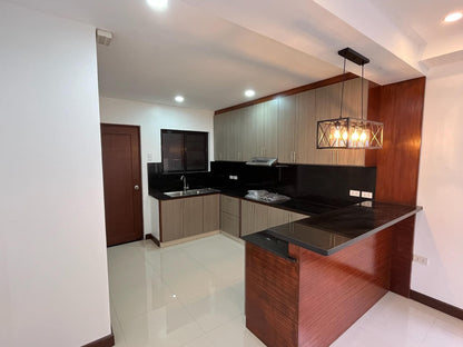 𝐏𝐑𝐄𝐌𝐈𝐔𝐌 𝐌𝐎𝐃𝐄𝐑𝐍 𝐇𝐎𝐔𝐒𝐄 𝐅𝐎𝐑 𝐒𝐀𝐋𝐄