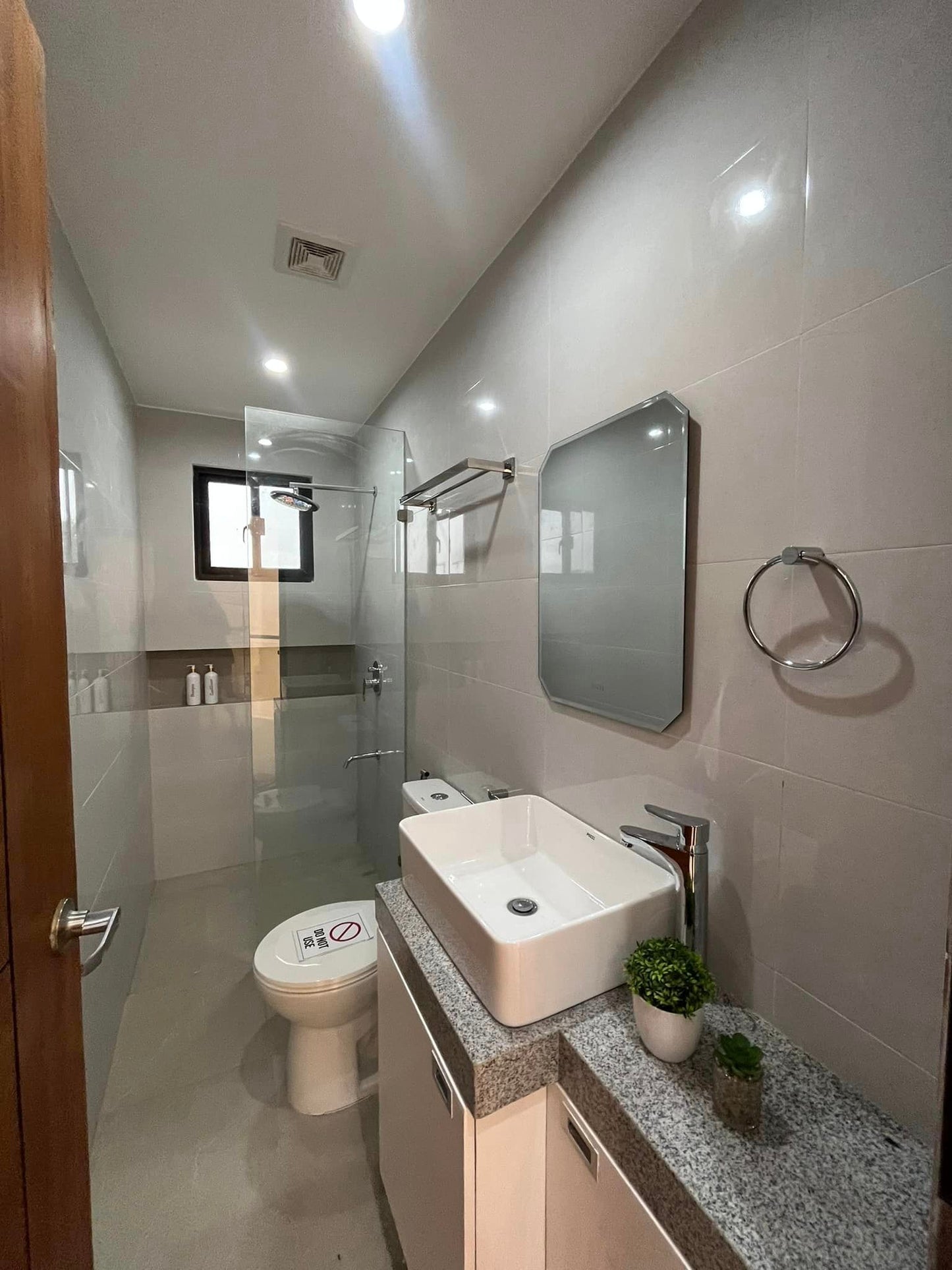 𝐅𝐔𝐑𝐍𝐈𝐒𝐇𝐄𝐃 𝐌𝐎𝐃𝐄𝐑𝐍 𝐇𝐎𝐔𝐒𝐄 𝐅𝐎𝐑 𝐒𝐀𝐋𝐄