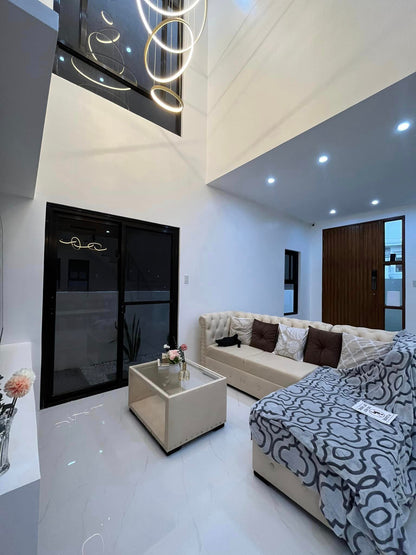 𝐅𝐔𝐑𝐍𝐈𝐒𝐇𝐄𝐃 𝐌𝐎𝐃𝐄𝐑𝐍 𝐇𝐎𝐔𝐒𝐄 𝐅𝐎𝐑 𝐒𝐀𝐋𝐄