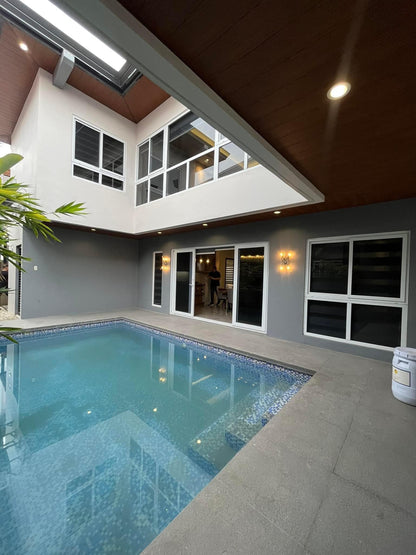 𝐋𝐔𝐗𝐔𝐑𝐈𝐎𝐔𝐒 𝐇𝐎𝐔𝐒𝐄 𝐖𝐈𝐓𝐇 𝐏𝐎𝐎𝐋 𝐅𝐎𝐑 𝐒𝐀𝐋𝐄