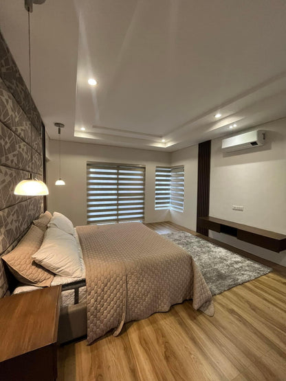 𝐋𝐔𝐗𝐔𝐑𝐈𝐎𝐔𝐒 𝐇𝐎𝐔𝐒𝐄 𝐖𝐈𝐓𝐇 𝐏𝐎𝐎𝐋 𝐅𝐎𝐑 𝐒𝐀𝐋𝐄