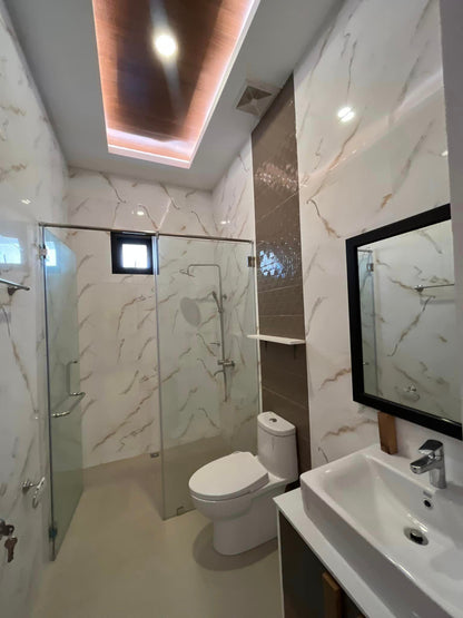 𝐄𝐋𝐄𝐆𝐀𝐍𝐓 𝐋𝐔𝐗𝐔𝐑𝐈𝐎𝐔𝐒 𝐇𝐎𝐌𝐄 𝐖𝐈𝐓𝐇 𝐏𝐎𝐎𝐋 𝐅𝐎𝐑 𝐒𝐀𝐋𝐄