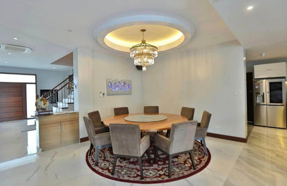 Spectacular Modern Home