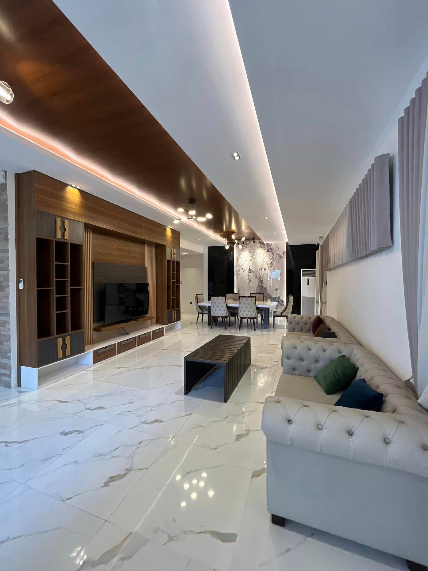 𝐄𝐋𝐄𝐆𝐀𝐍𝐓 𝐋𝐔𝐗𝐔𝐑𝐈𝐎𝐔𝐒 𝐇𝐎𝐌𝐄 𝐖𝐈𝐓𝐇 𝐏𝐎𝐎𝐋 𝐅𝐎𝐑 𝐒𝐀𝐋𝐄