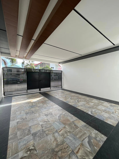 𝐄𝐋𝐄𝐆𝐀𝐍𝐓 𝐋𝐔𝐗𝐔𝐑𝐈𝐎𝐔𝐒 𝐇𝐎𝐌𝐄 𝐖𝐈𝐓𝐇 𝐏𝐎𝐎𝐋 𝐅𝐎𝐑 𝐒𝐀𝐋𝐄