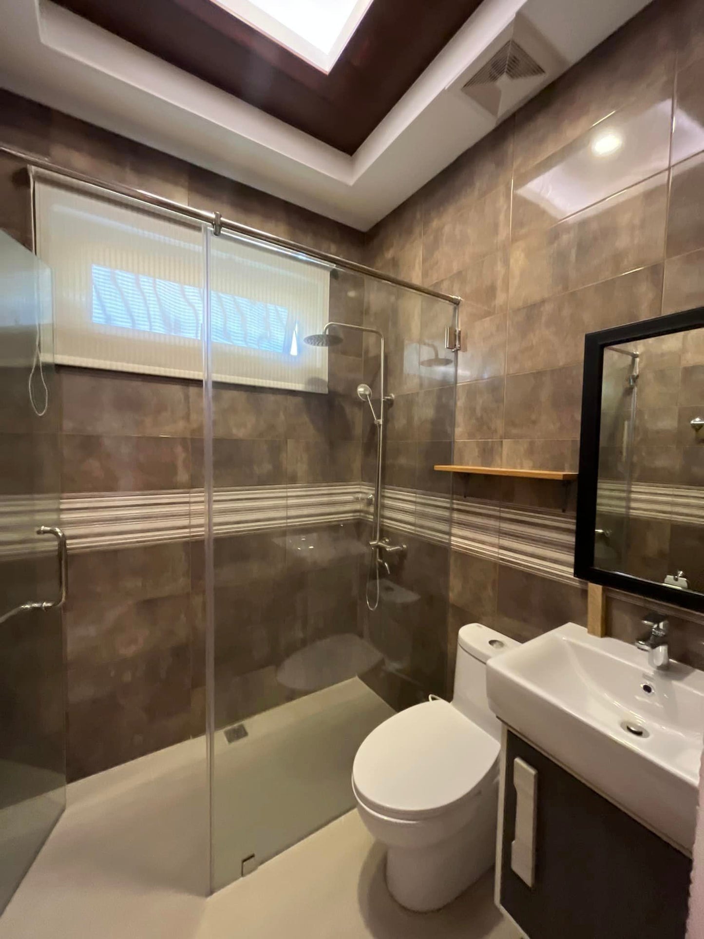 𝐄𝐋𝐄𝐆𝐀𝐍𝐓 𝐋𝐔𝐗𝐔𝐑𝐈𝐎𝐔𝐒 𝐇𝐎𝐌𝐄 𝐖𝐈𝐓𝐇 𝐏𝐎𝐎𝐋 𝐅𝐎𝐑 𝐒𝐀𝐋𝐄