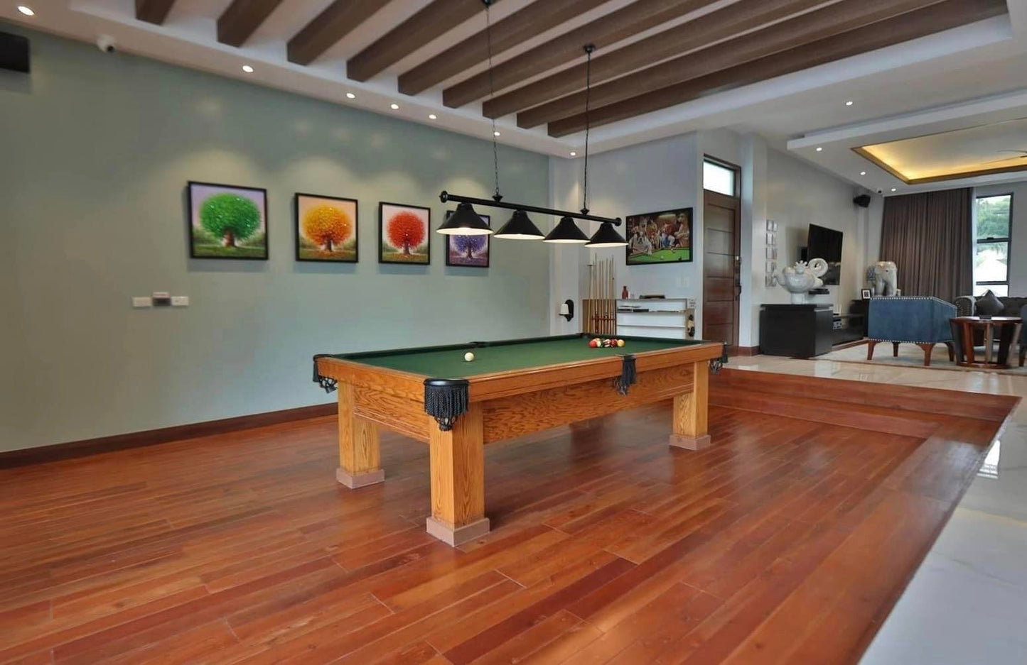 Spectacular Modern Home