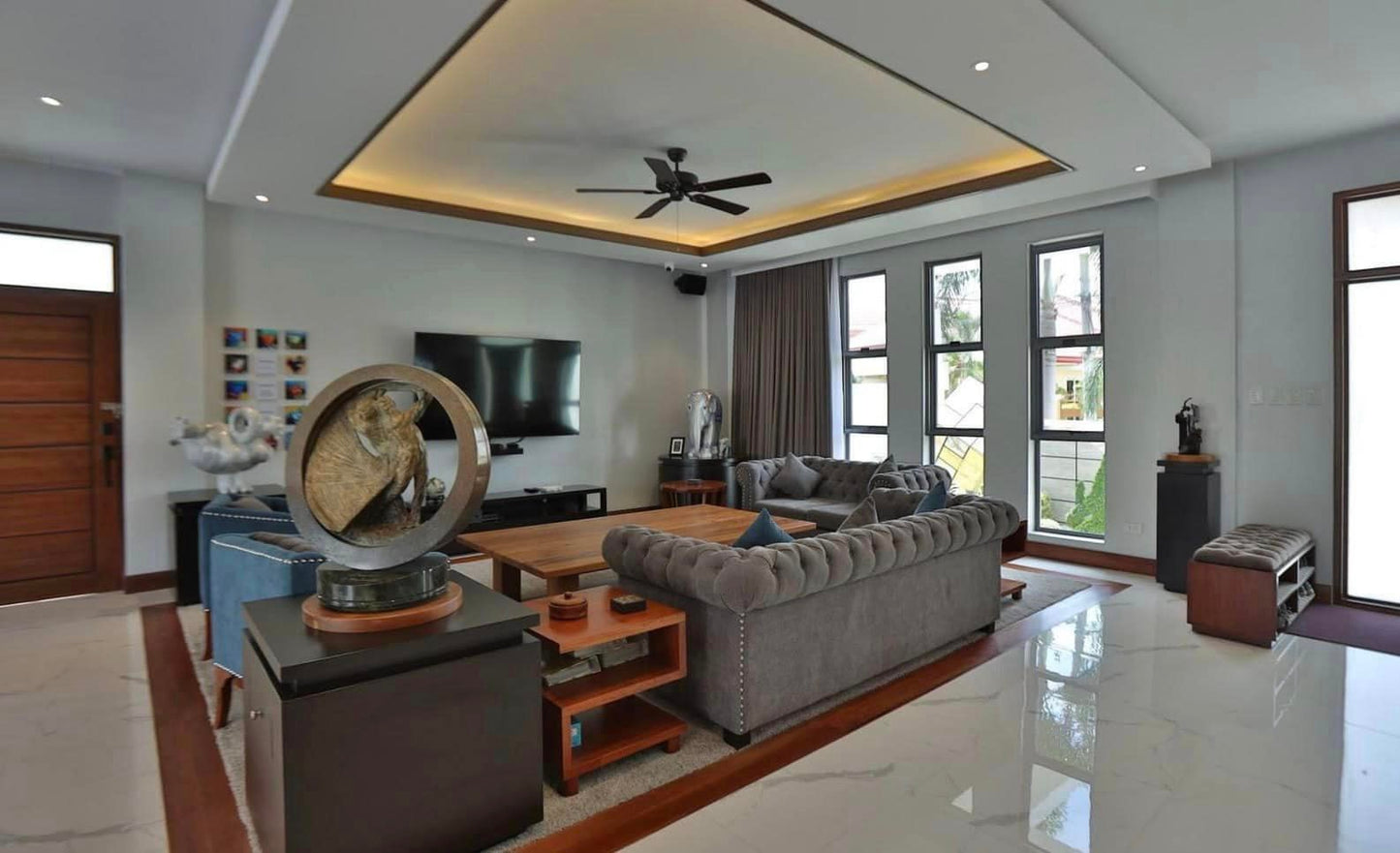 Spectacular Modern Home