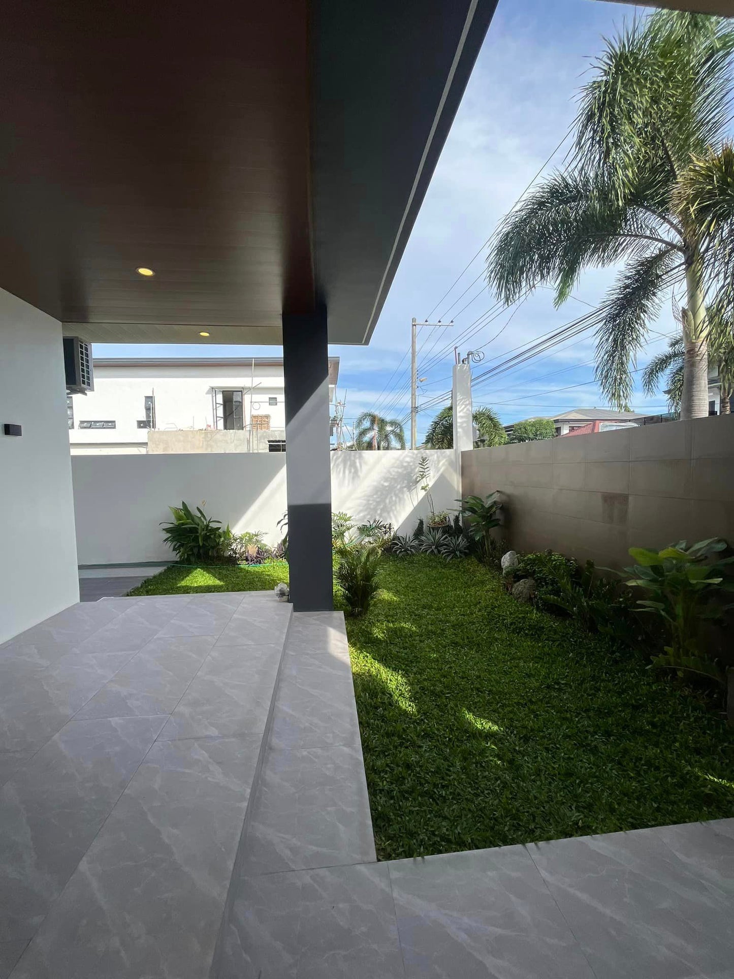 𝐄𝐋𝐄𝐆𝐀𝐍𝐓 𝐋𝐔𝐗𝐔𝐑𝐈𝐎𝐔𝐒 𝐇𝐎𝐌𝐄 𝐖𝐈𝐓𝐇 𝐏𝐎𝐎𝐋 𝐅𝐎𝐑 𝐒𝐀𝐋𝐄