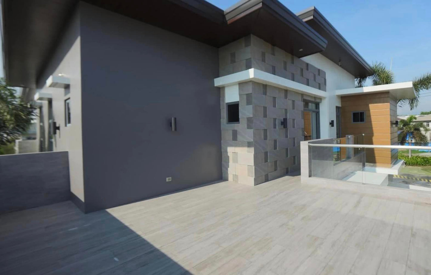 Spectacular Modern Home