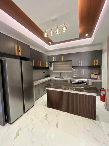 𝐄𝐋𝐄𝐆𝐀𝐍𝐓 𝐋𝐔𝐗𝐔𝐑𝐈𝐎𝐔𝐒 𝐇𝐎𝐌𝐄 𝐖𝐈𝐓𝐇 𝐏𝐎𝐎𝐋 𝐅𝐎𝐑 𝐒𝐀𝐋𝐄