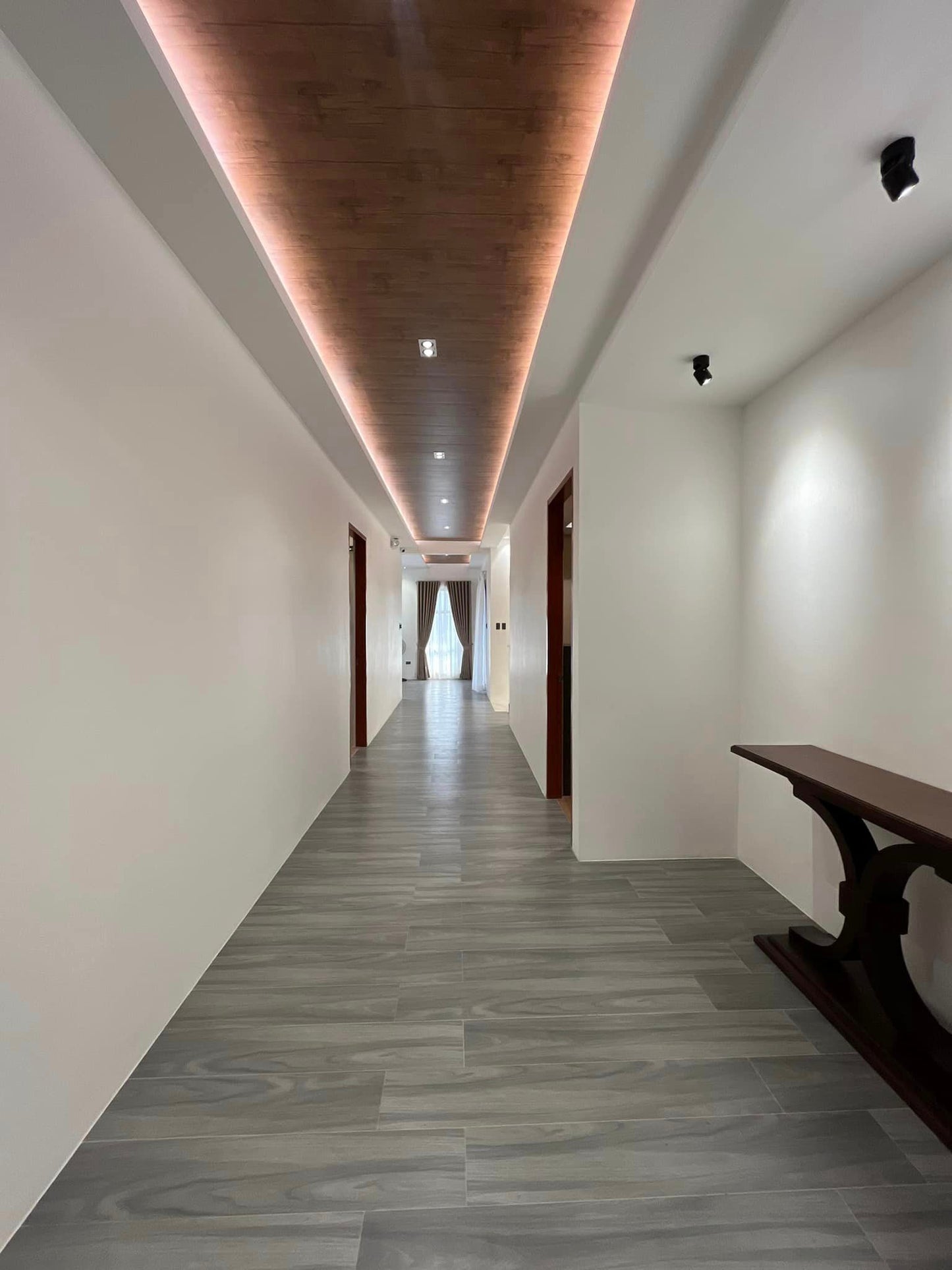 𝐄𝐋𝐄𝐆𝐀𝐍𝐓 𝐋𝐔𝐗𝐔𝐑𝐈𝐎𝐔𝐒 𝐇𝐎𝐌𝐄 𝐖𝐈𝐓𝐇 𝐏𝐎𝐎𝐋 𝐅𝐎𝐑 𝐒𝐀𝐋𝐄