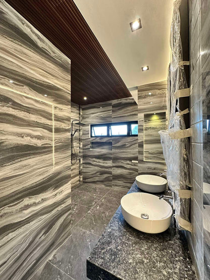 Spectacular Modern Home