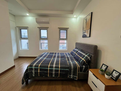 Elegant Contemporary