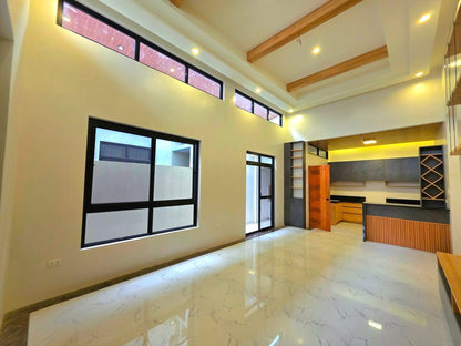 High Ceiling Bungalow