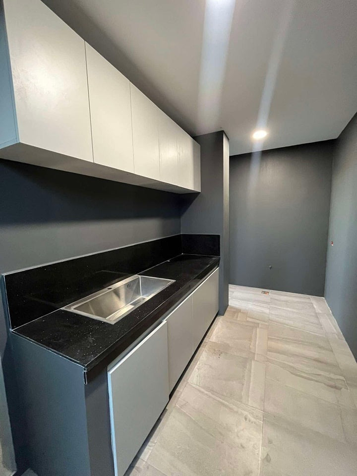 Elegant Modern House