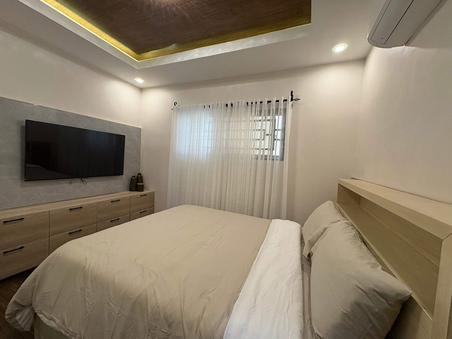 Furnished Modern Elegant Home