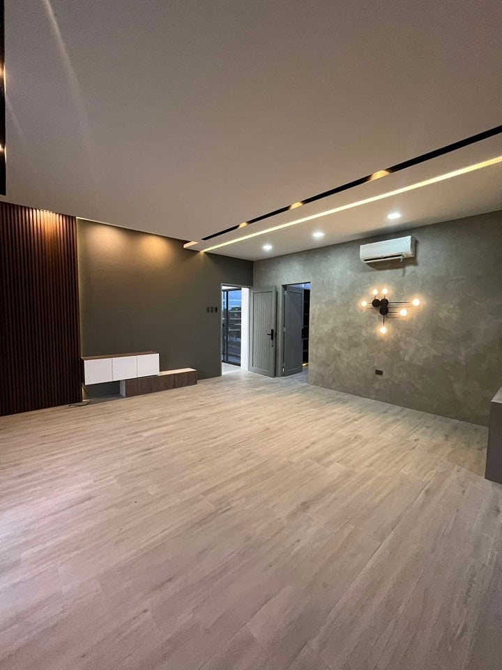 Elegant Modern House