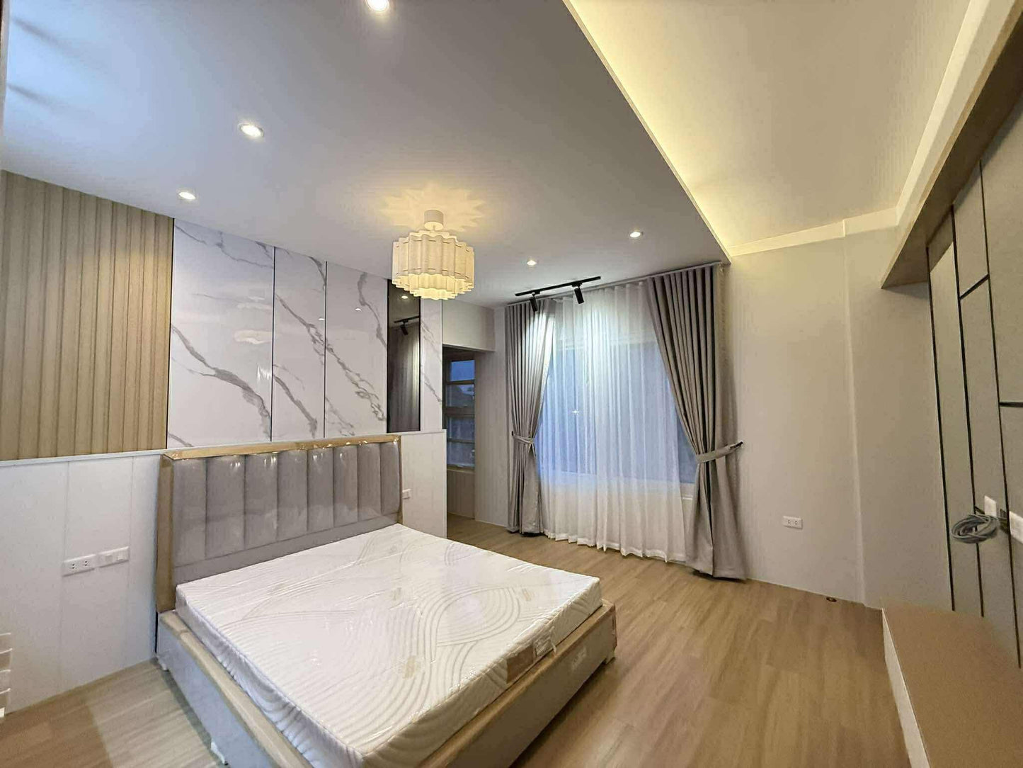 Modern Home with Pool